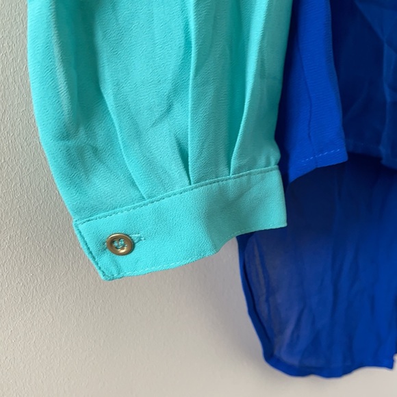 Forever 21 blue color-block blouse - NWT (Small) - Picture 4 of 7